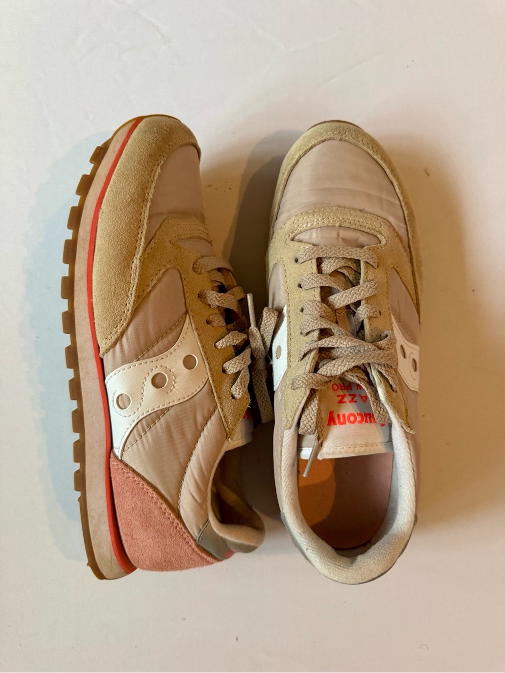 Saucony Cream and White Jazz Original Low-Top Sneakers - Picture 2 of 5